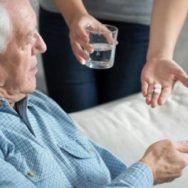 Комитет ВР одобрил идею бесплатных медосмотров и лекарств для пожилых граждан