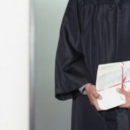 С 1 января стипендии повысились