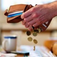 С 1 мая собственников квартир обяжут платить абонплату коммунальщикам