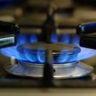 Закон о коммуналке откладывается: почему и что это значит для украинцев