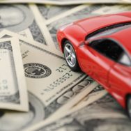 На ввоз легковых авто из ЕС предлагают ввести спецпошлину