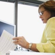 Отчетность об обороте акцизных марок разрешили предоставлять в электронной форме