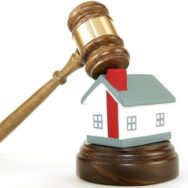 ВС РОЗ’ЯСНИВ, ЧИ МОЖЛИВО ВІДІЙТИ ВІД ВІДПОВІДНОСТІ РЕАЛЬНИХ ЧАСТОК ІДЕАЛЬНИМ ПРИ ВСТАНОВЛЕННІ ПОРЯДКУ СПІЛЬНОГО КОРИСТУВАННЯ КВАРТИРОЮ