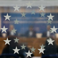 Верховная Рада закрепила в Конституции курс на ЕС и НАТО