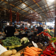 Уряд дозволив працювати ринкам із 1 травня