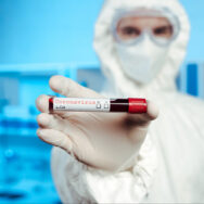 Кому протипоказана вакцинація: у МОЗ надали детальне роз’яснення